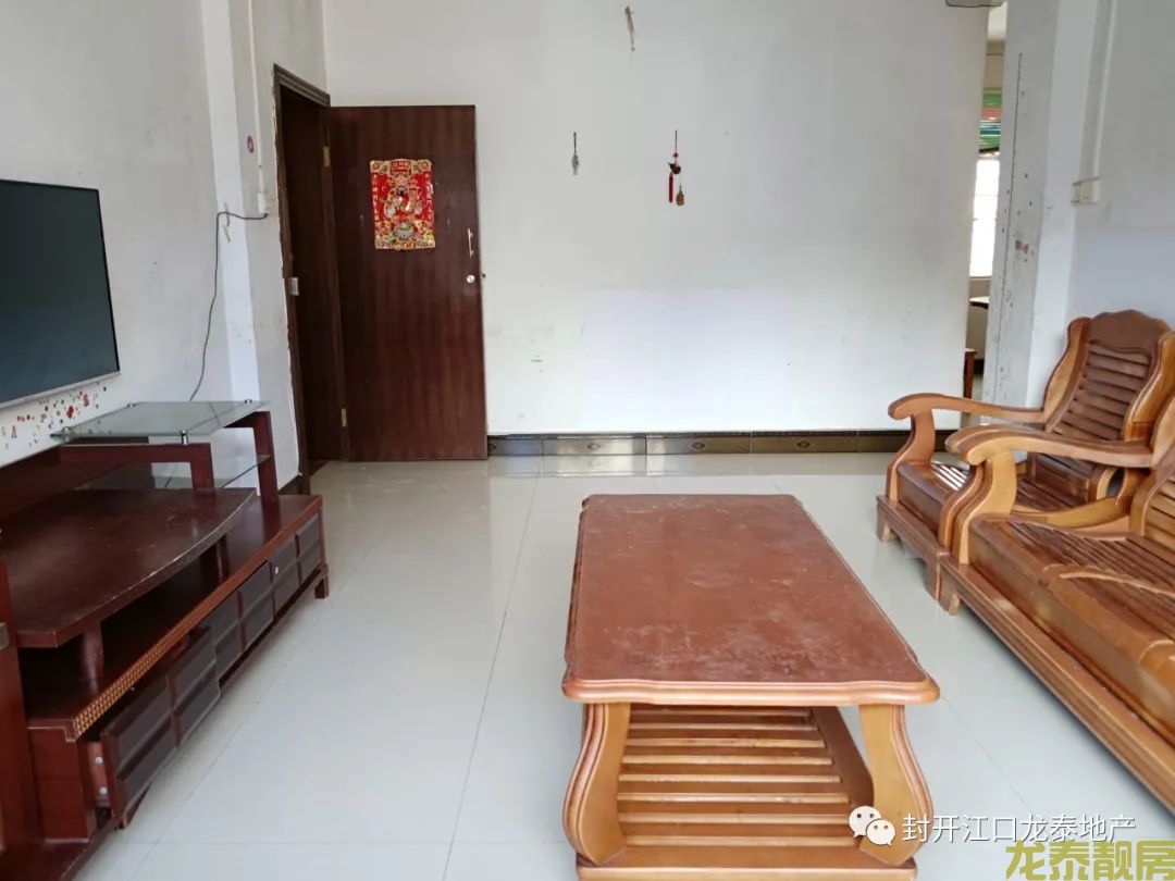 老城区江口中市场附近  步梯中层 采光靓仔