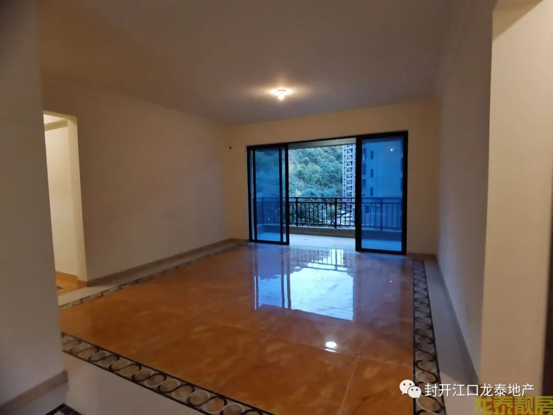 碧桂豪园4房户型全新装修未入住