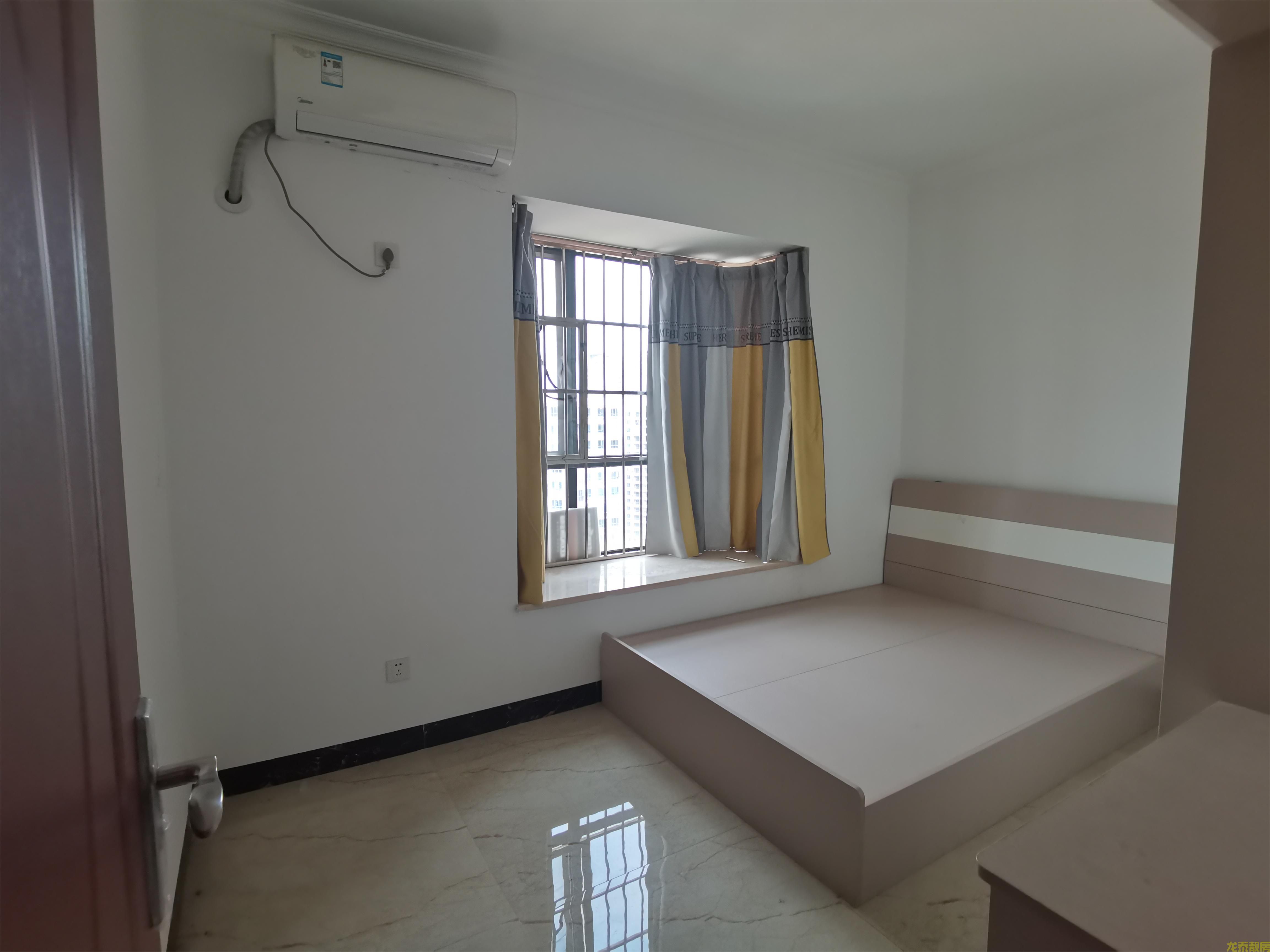 东丽新城电梯精装4房