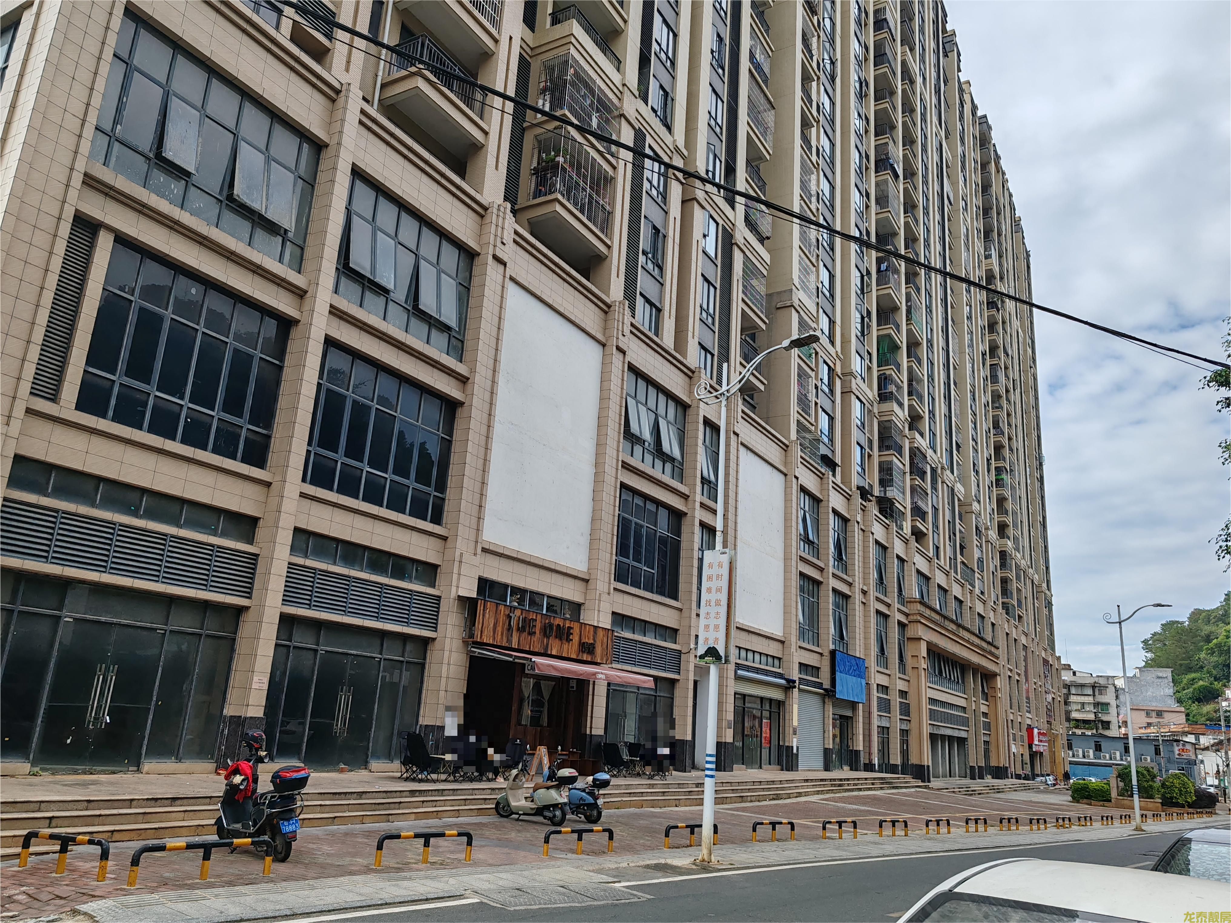 西堤领秀 临街商铺出售