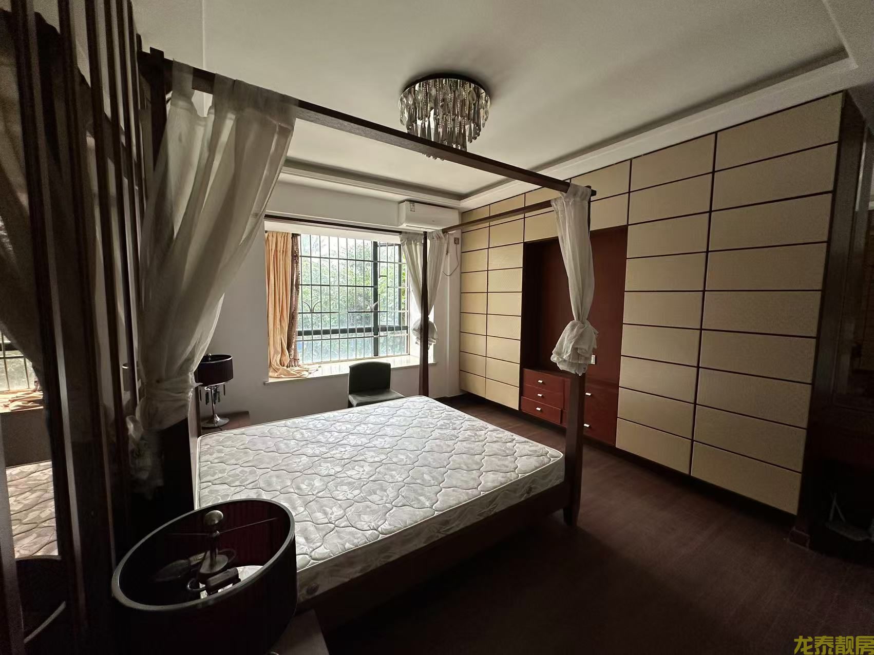 粤江花园电梯房送露台