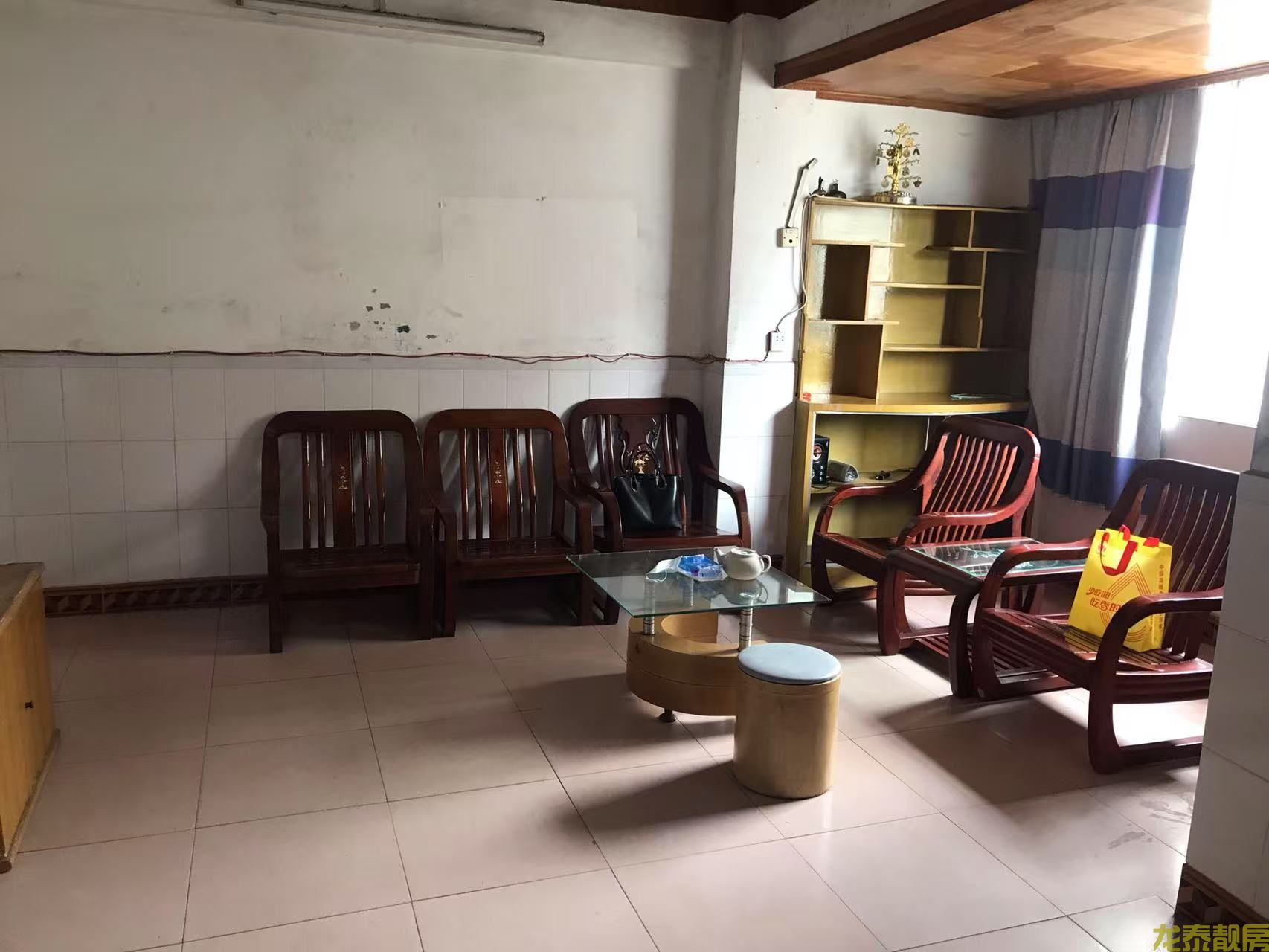 一中学区房  稀缺步梯靓楼层+复式