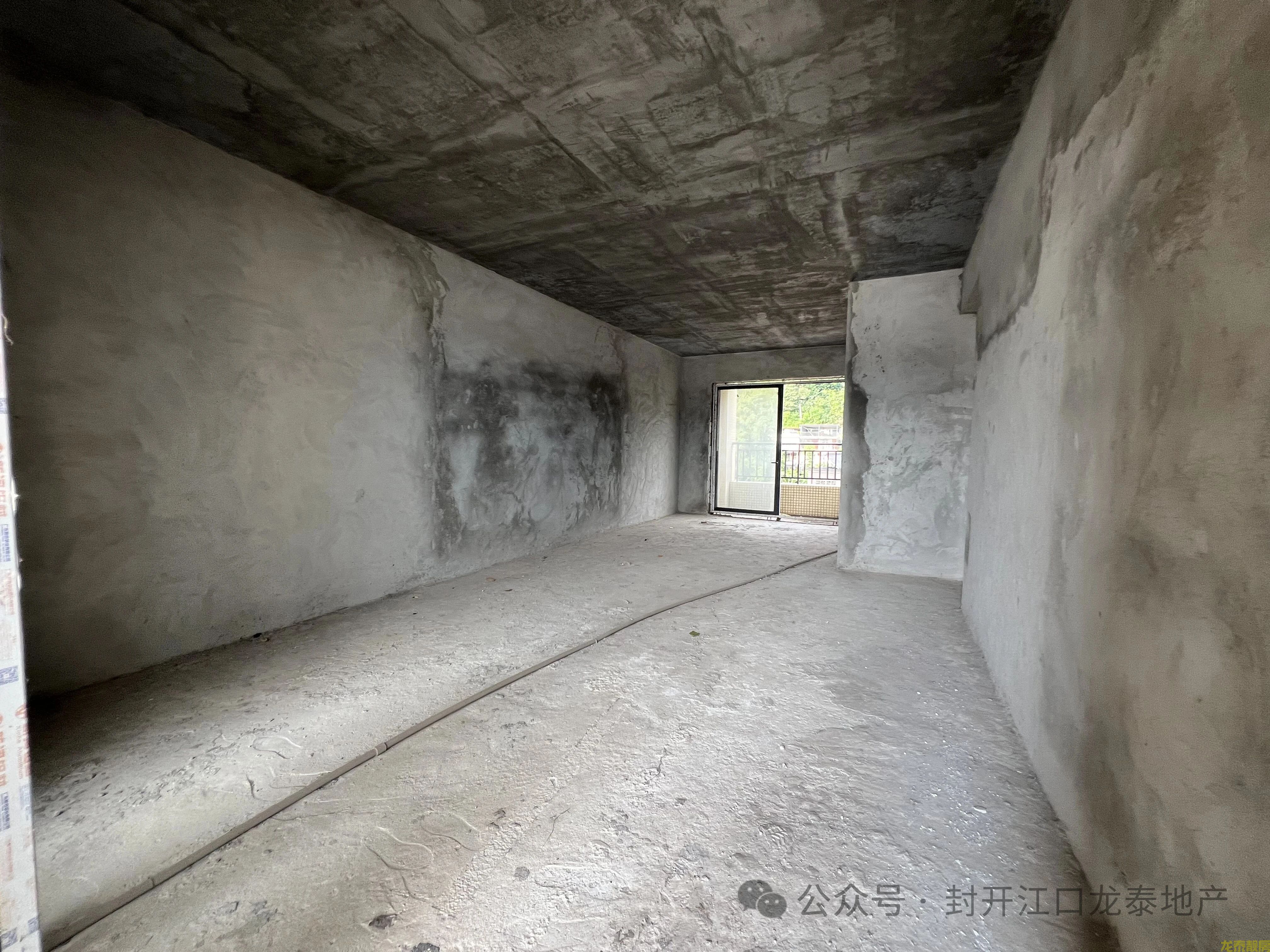 繁华地段 西堤领秀江景靓房