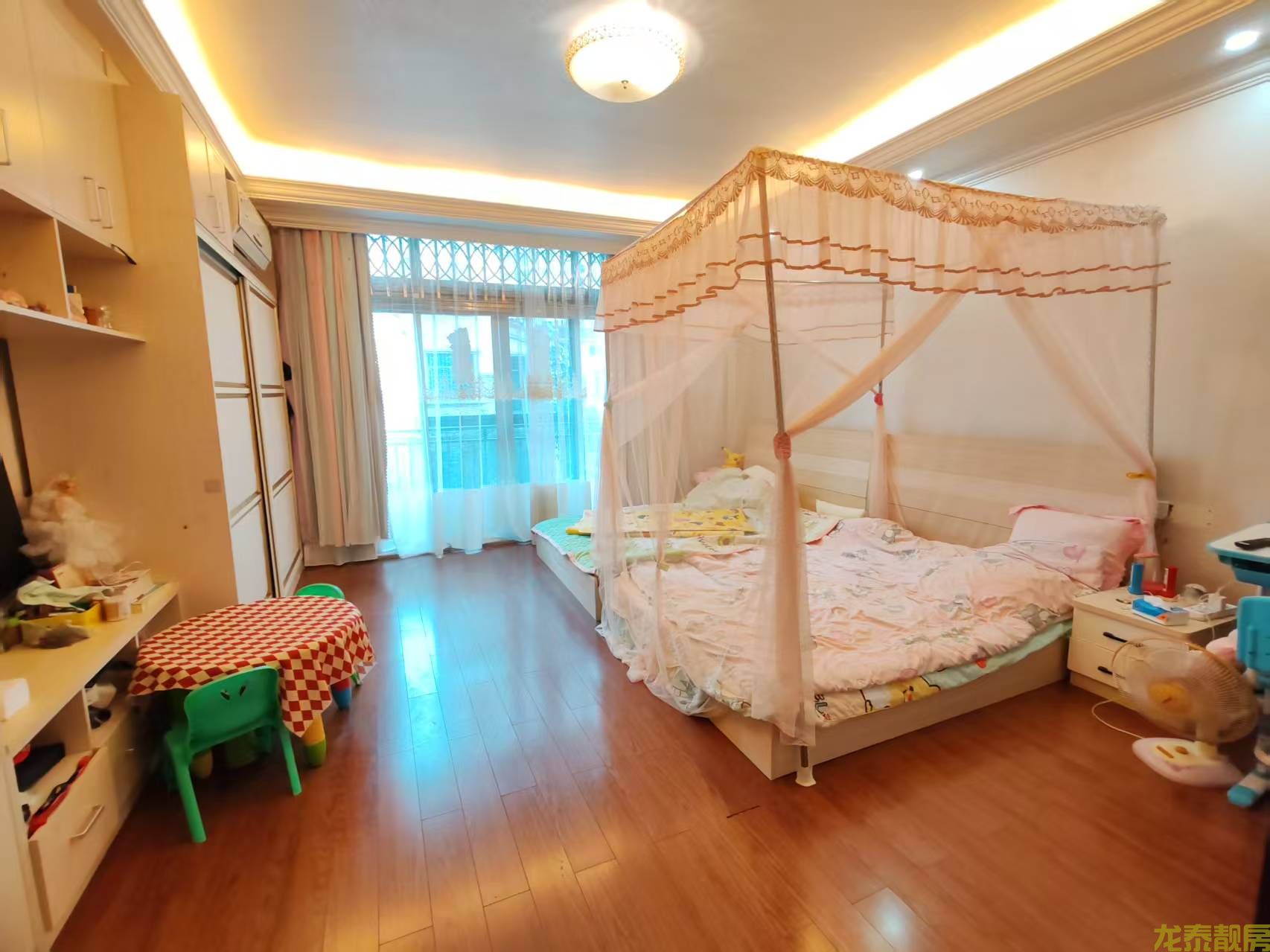 碧桂园250平大别墅 送大花园