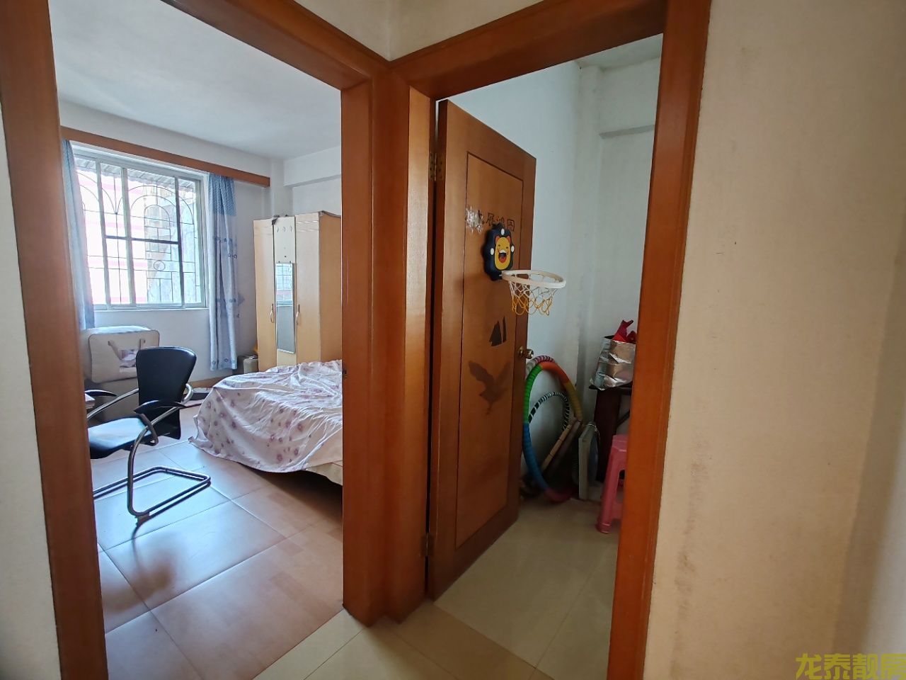 老城区稀缺大四房！138㎡精装步梯6楼，实用为王